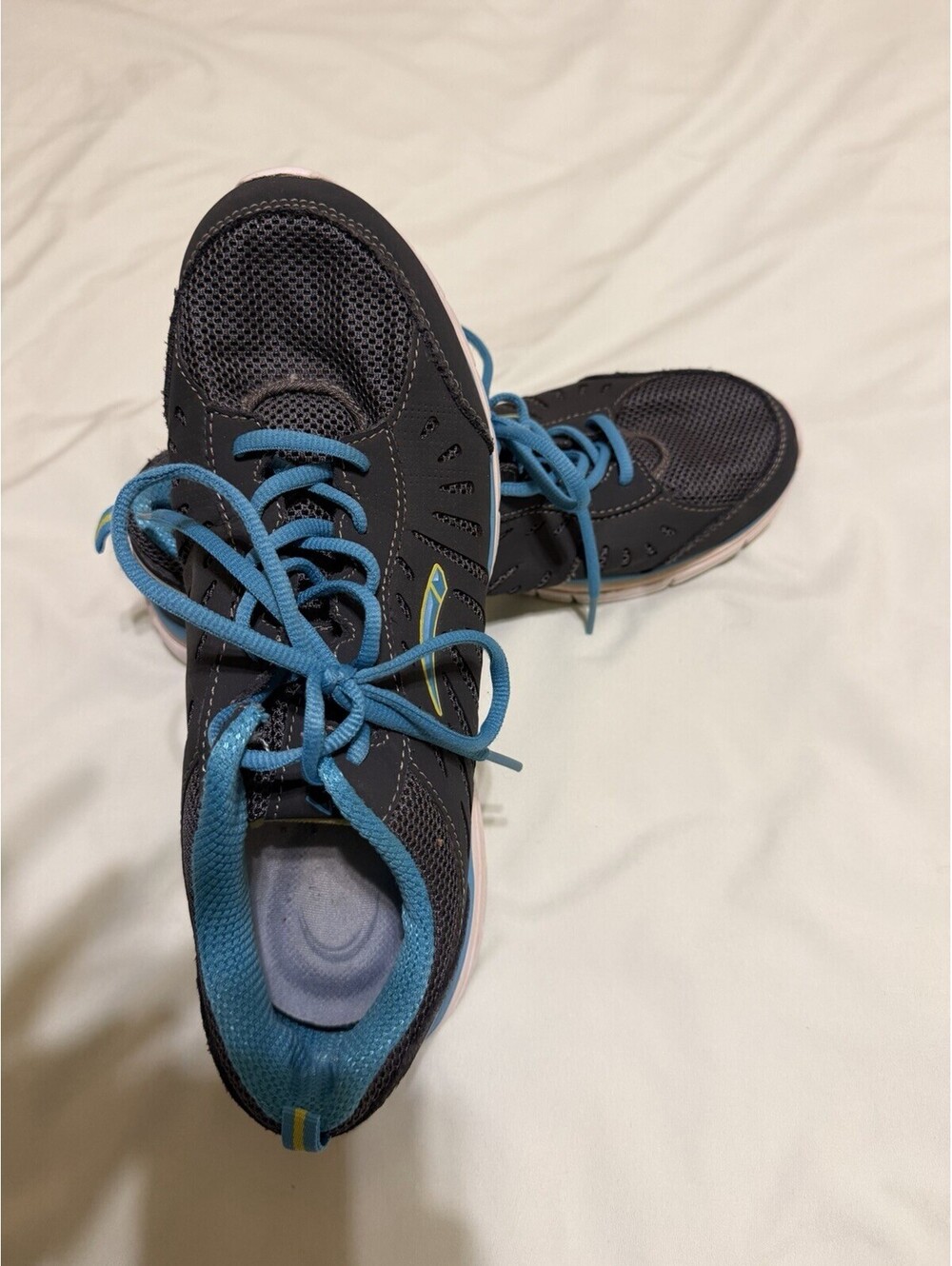 LA GEAR  Athletic Running Shoes Memory Foam Womens  Sz 10 Turquoise Gray